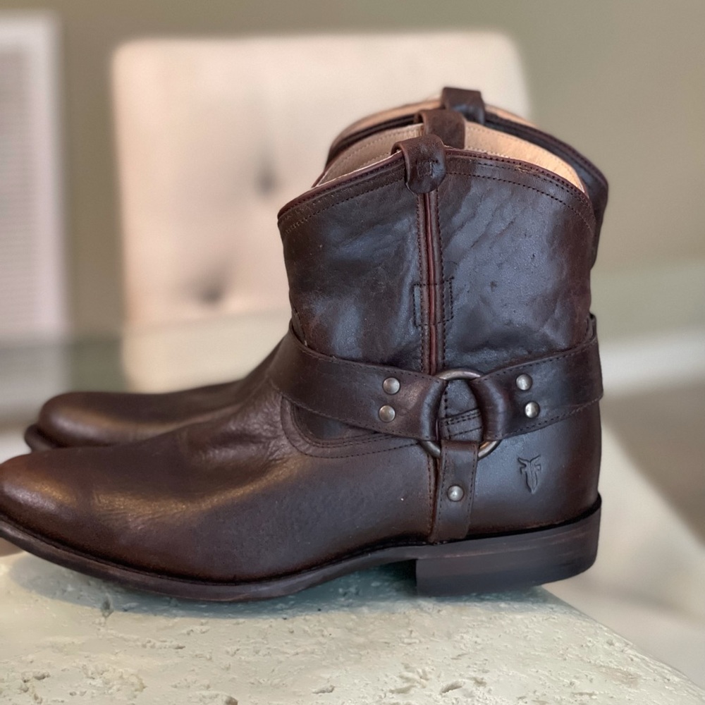 Frye Wyatt Harness Dk. Brown Leather Short Boots